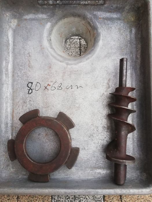 Starocie stare części maszynki wilk