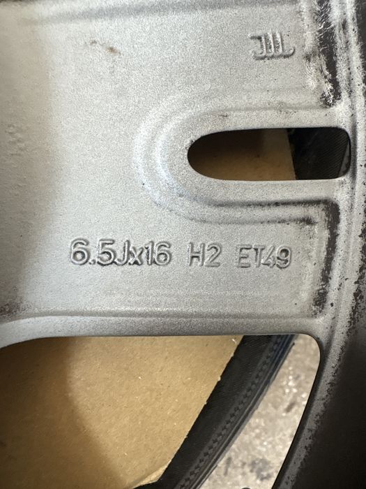 Komplet Felg Aluminiowych Mercedes-Benz A,B Klasa 6,5Jx16 (5x112,ET49)