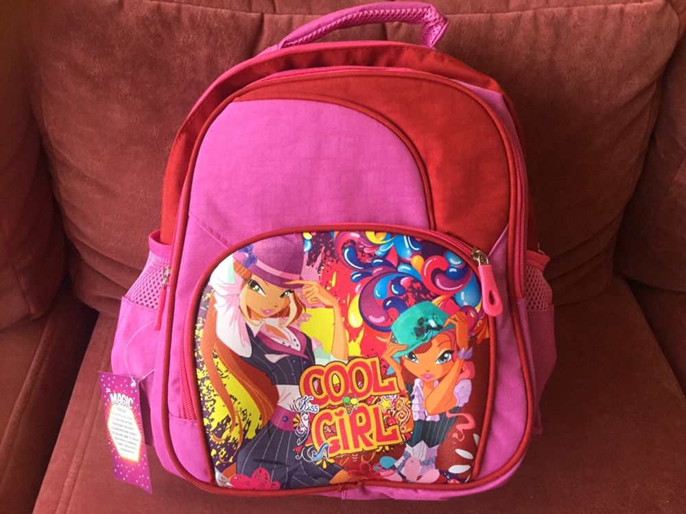 Новый школьный рюкзак для девочки