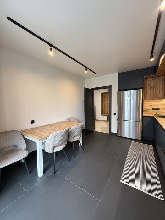 Продам 2х кімнатну квартиру з ремонтом ЖК Липки