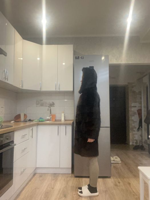 Тепла шуба зі зручним, красивим капюшоном (сурок)