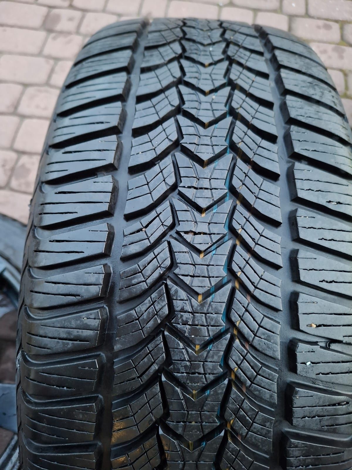 Felgi aluminiowe opony zimowe 225/45 R 17. Renault Megane rs GT Clio