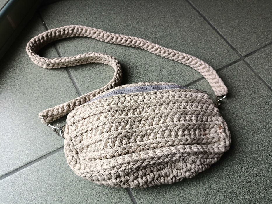 Сумка женская, бананка на пояс плетеная/жіноча бананка на пояс плетена