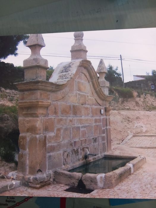 Vendo 2 casas(idanha a nova) rústicas anexas em granito