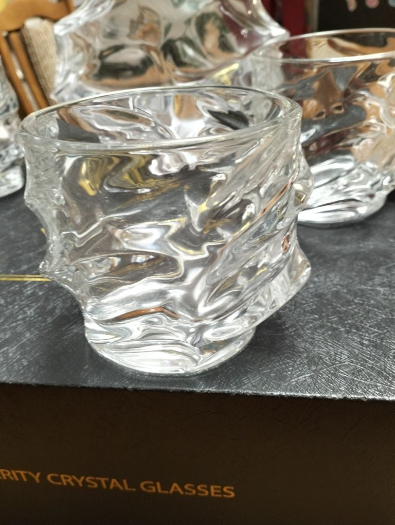 KANARS Zestaw Szklanki oraz Karafka do Whisky 750 ml SZKLANKI 4×320 ml