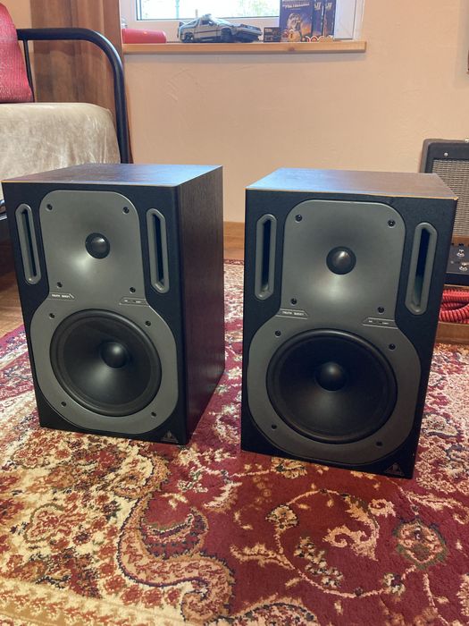 Monitory Behringer B2031 Truth