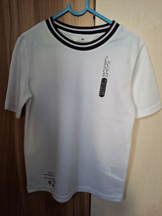 Nowa T-shirt rozm 134/140 h&m