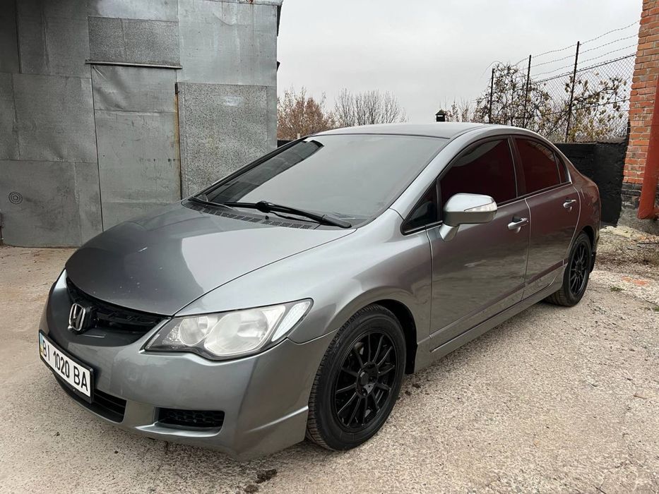 Продам Honda Civic 4d