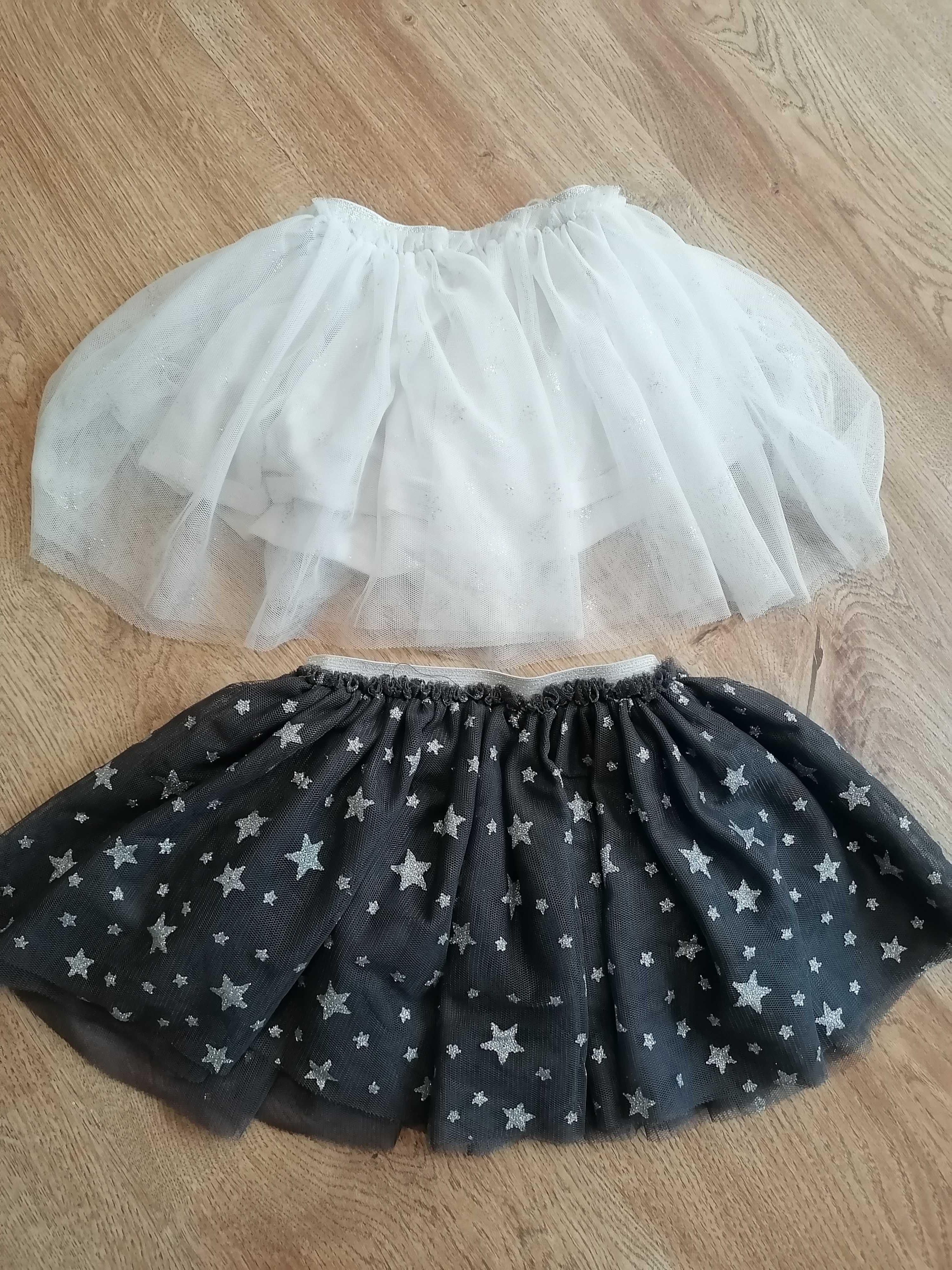 Dwie spódniczki  dla dziewczynki (może dla bliźniaczki)