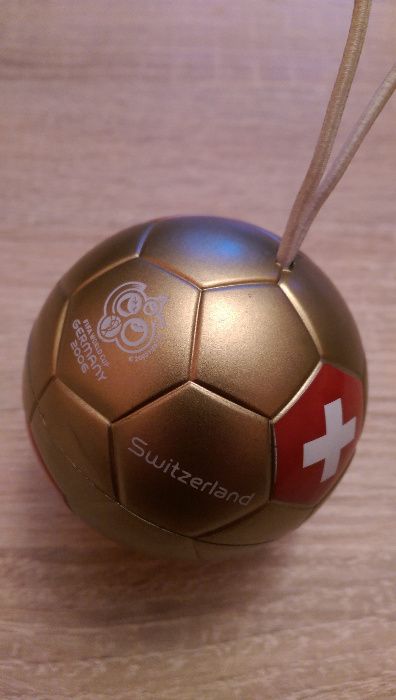 Złota piłka souvenir z Mistrzostw Świata w Niemczech 2006