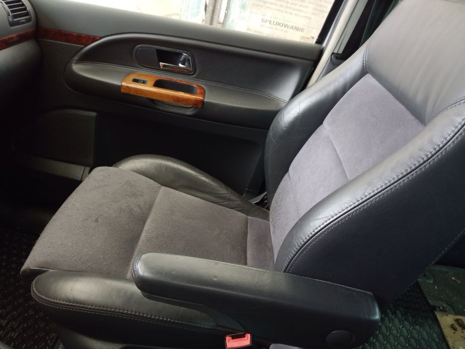 Sprzedam lub zamienię Sharana na busa.