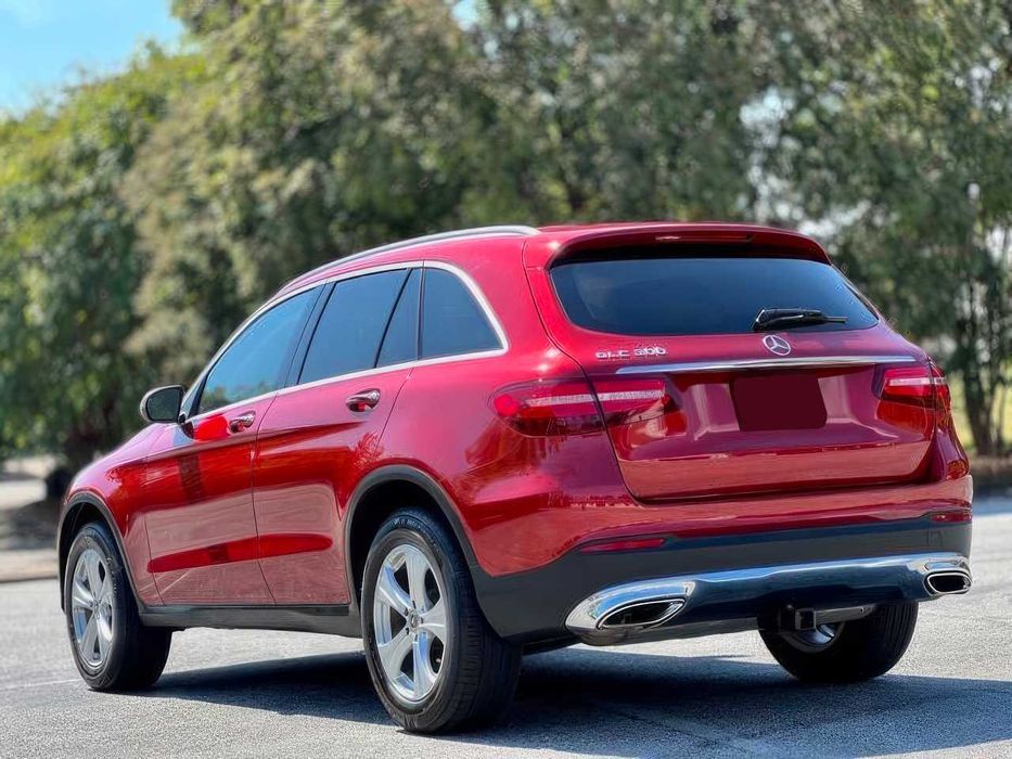 Mercedes-Benz C-Class      2018