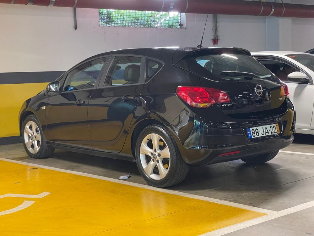 Opel Astra 1.7 CDTI 2010