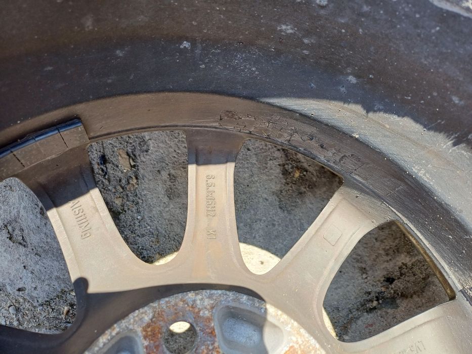 Opony z felgami 4 sztuki