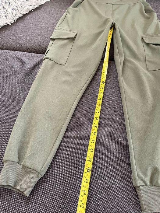 Spodnie khaki bojówki reserved