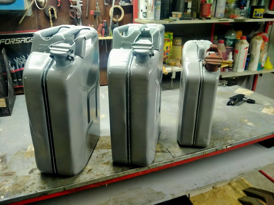 Продам каністри металлеви 10 та 20 літрові