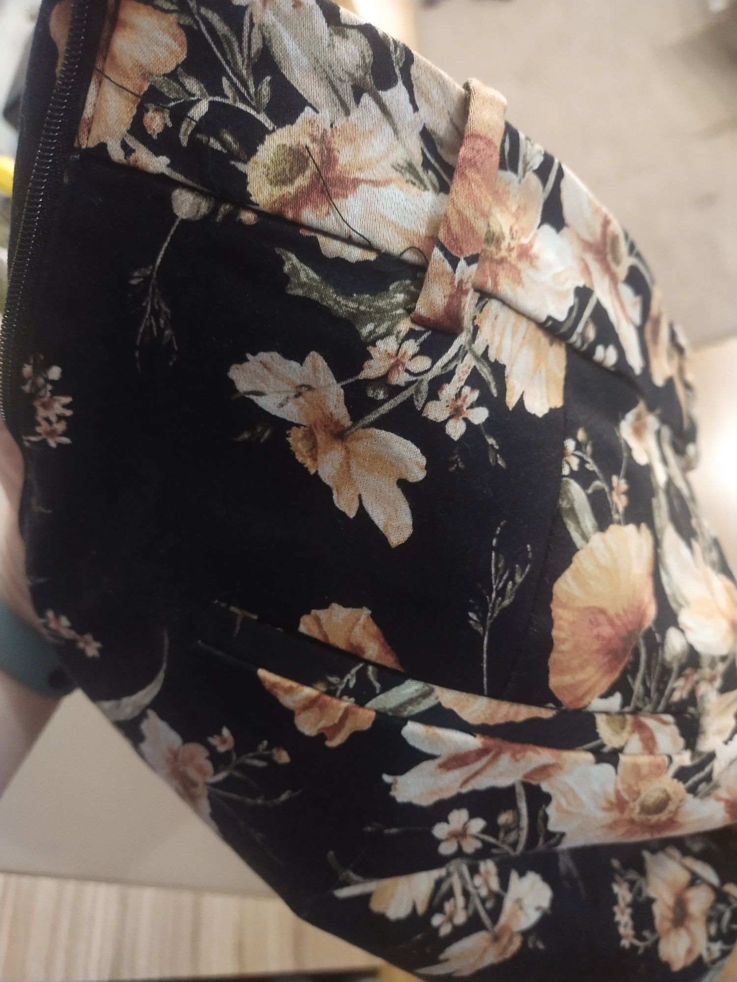 Śliczne spodnie H&M rozm.38