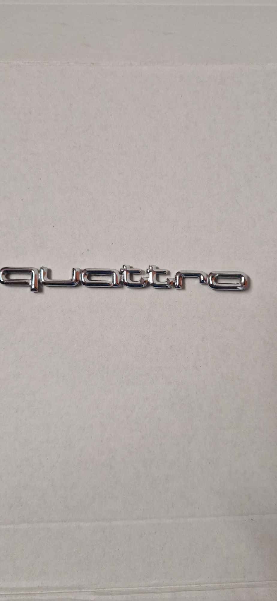 Znaczek emblemat quattro audi 80 s4 s6 rs competition 80 b3 b4 90 S2
