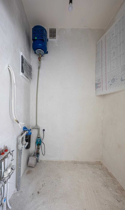 Продаж котеджу з розпочатим ремонтом в Рудне