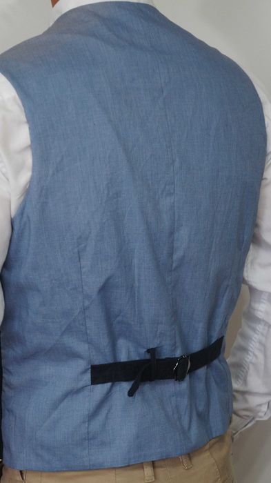 Kamizelka Nowa Dwurzędowa Gutteridge Rozmiar 50 Kolor Granatowy