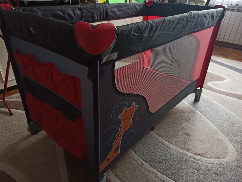 Łóżeczko turystyczne składane