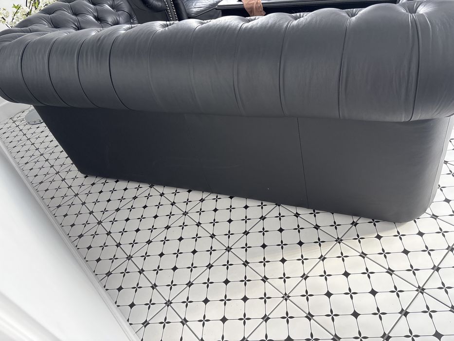 Sofa Chesterfield 3+2 z funkcją  spania .Skora naturalna cielęca.
