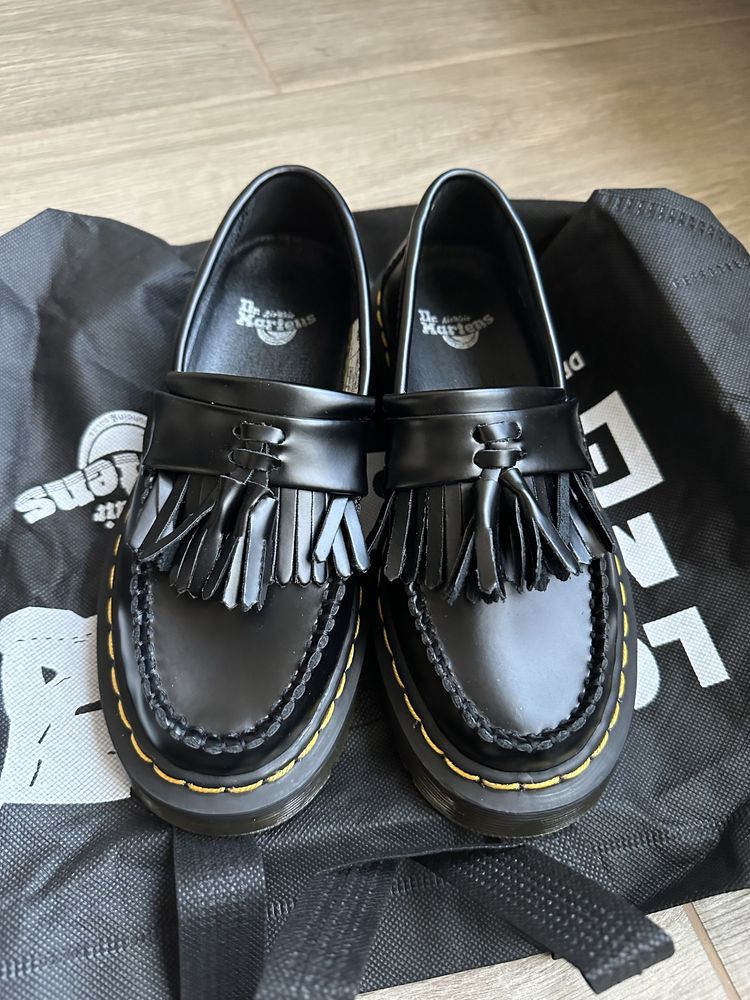 Лофери dr. Martens adrian, розмір 35