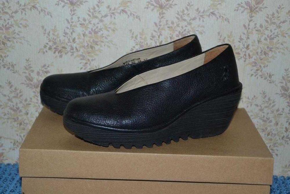 Туфлі Fly London р. 37