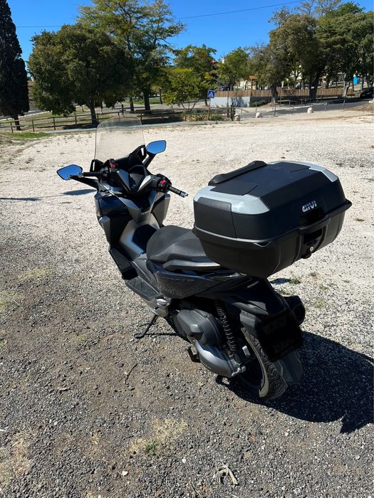 Honda Forza 300 ABS