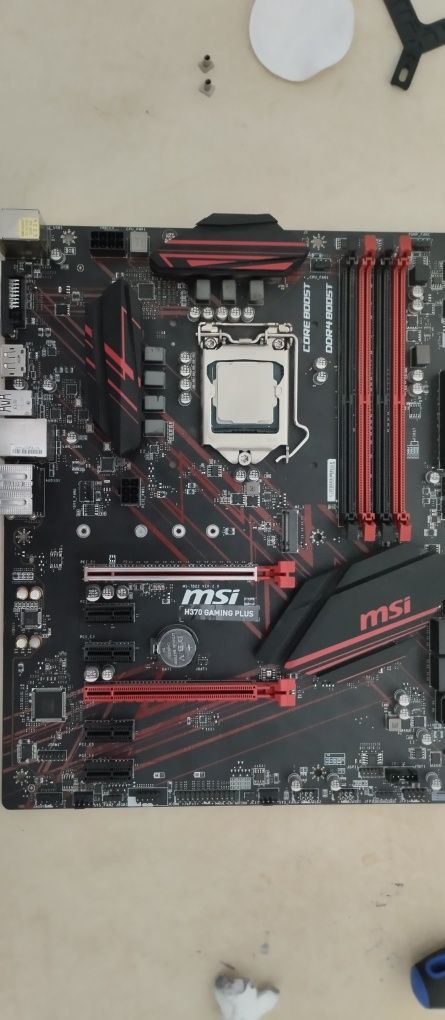 Материнская плата msi.