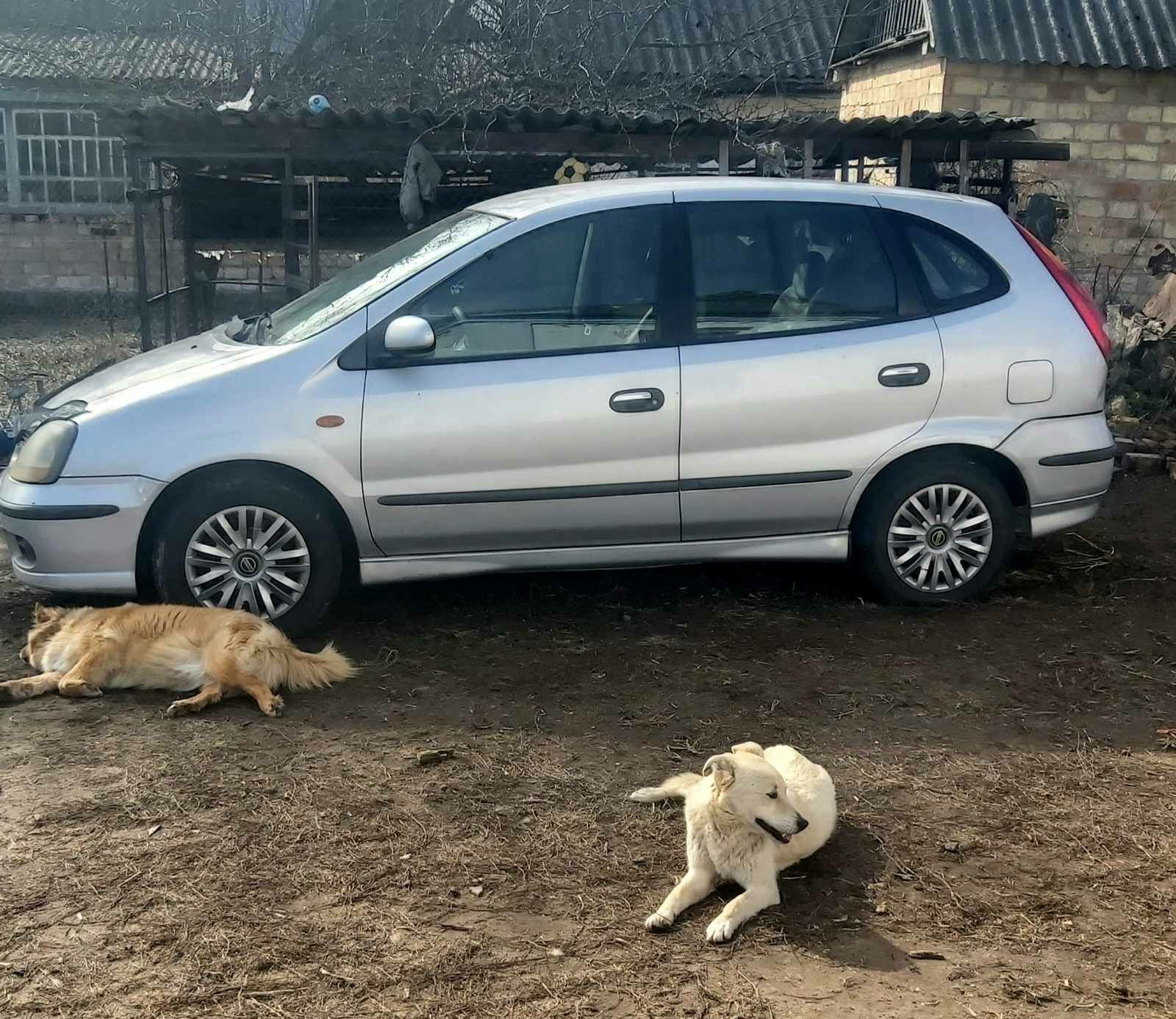 Ніссан мінівен продам