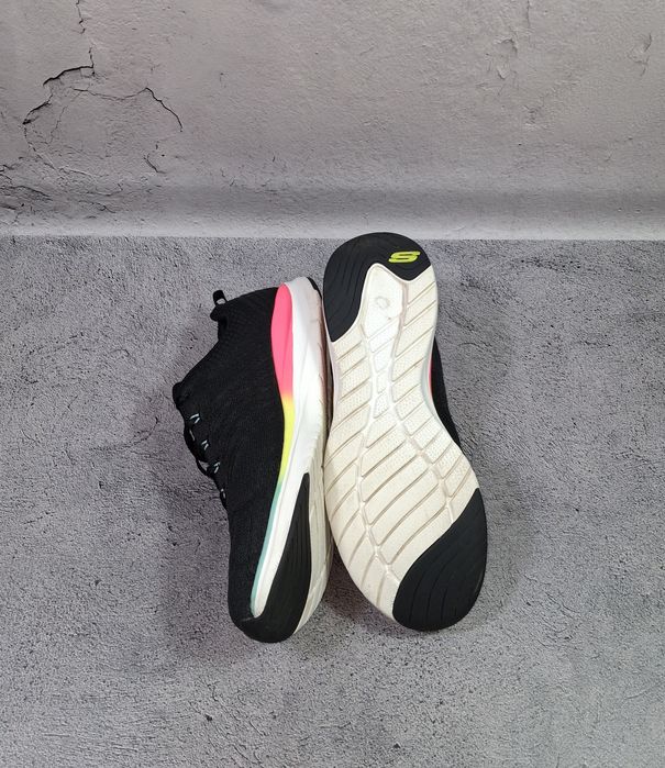 Кроссовки Skechers Ultra Groove беговые спортивные женские Go Walk 5