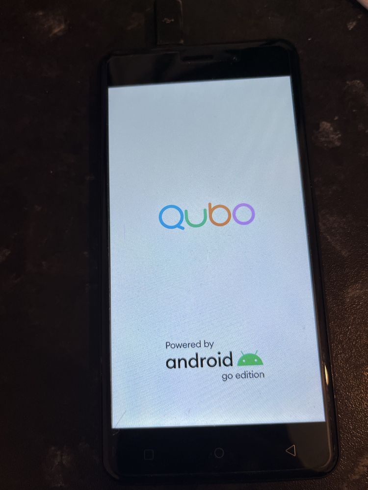 Qubo Phone  8gb with google play
