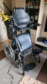 Wózek inwalidzki z funkcją pionizatotora Vitea Care Hero