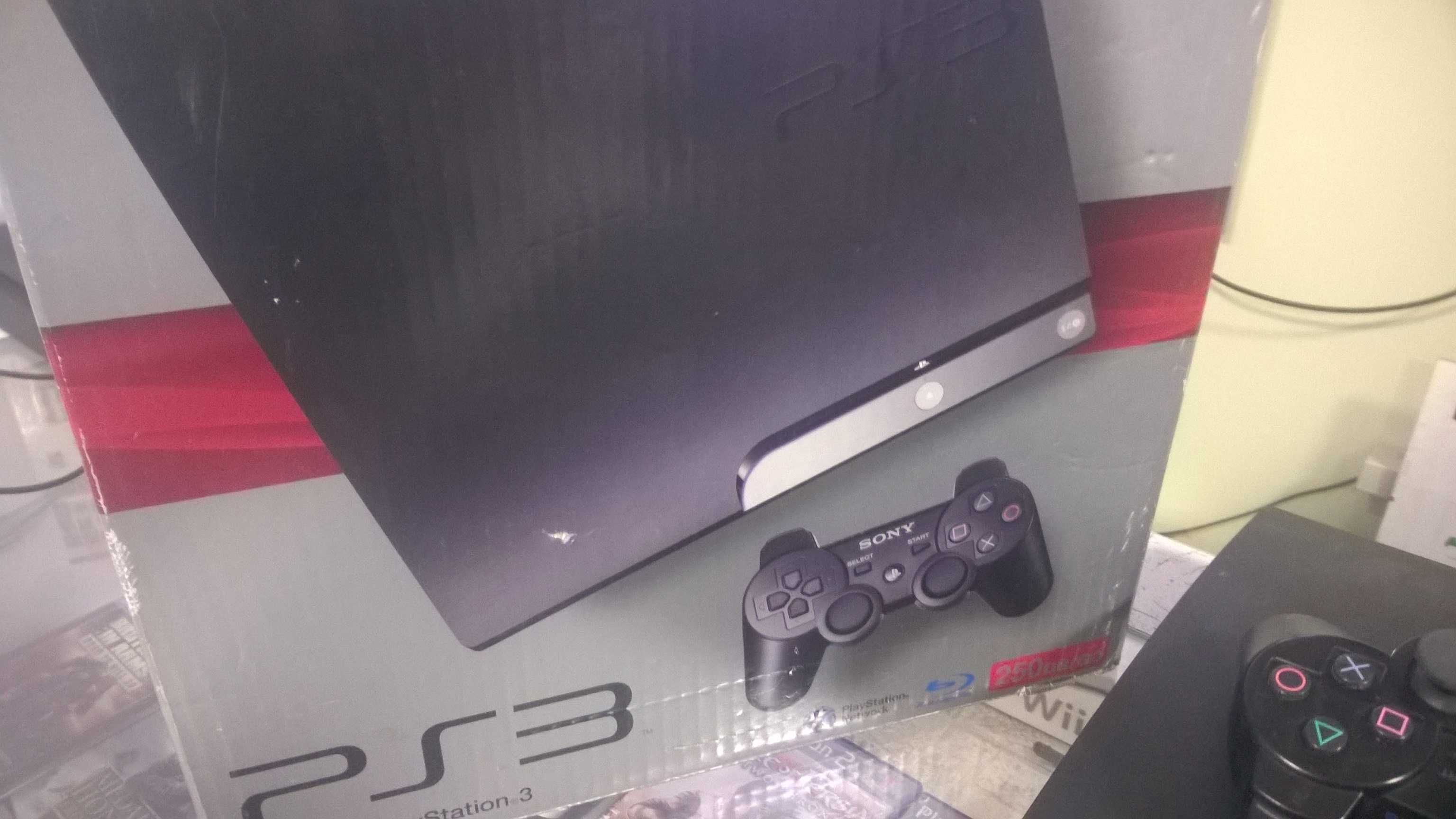 Konsola Ps3 Slim 250gb Stan idealny z padem i kartonem