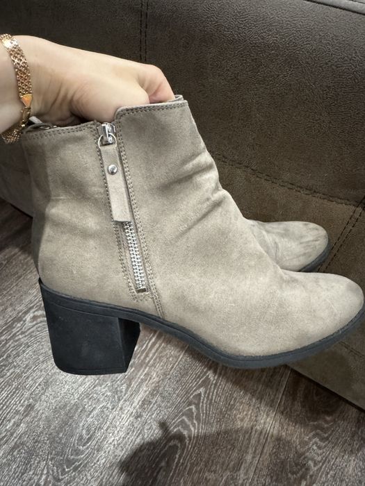 Жіночі ботильйони