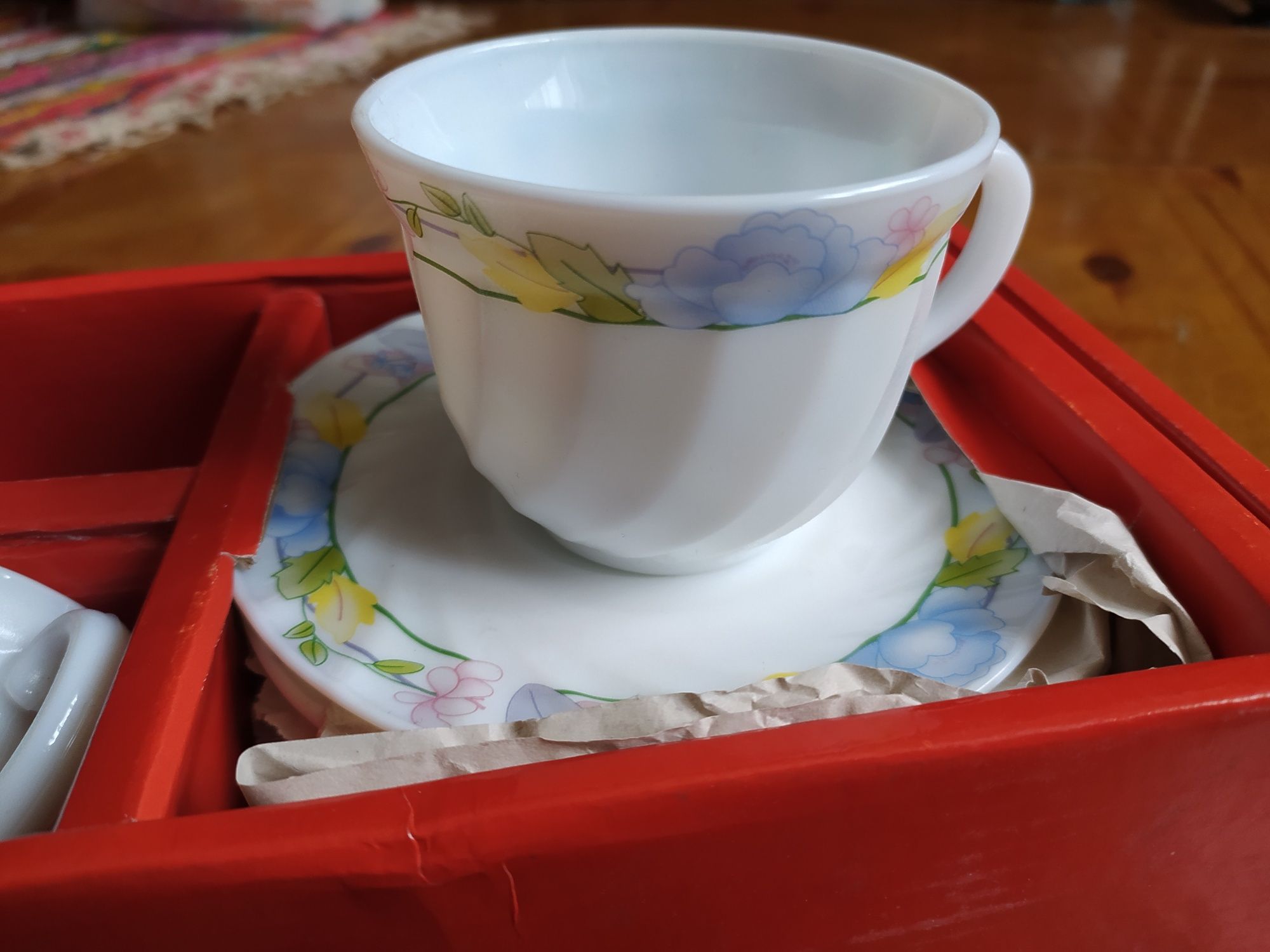 Набір чайних чашок з блюдцями 12 предметів Santorin
