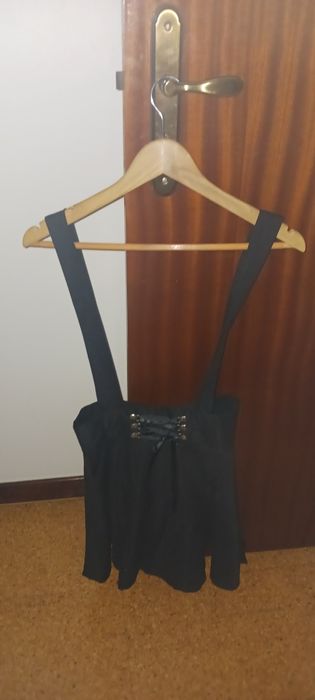 Vendo saia com alças