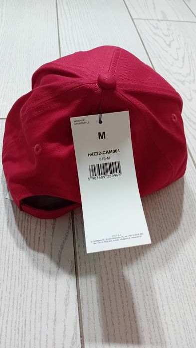 Nowa! Oryginalna 4F czapka z daszkiem czerwona