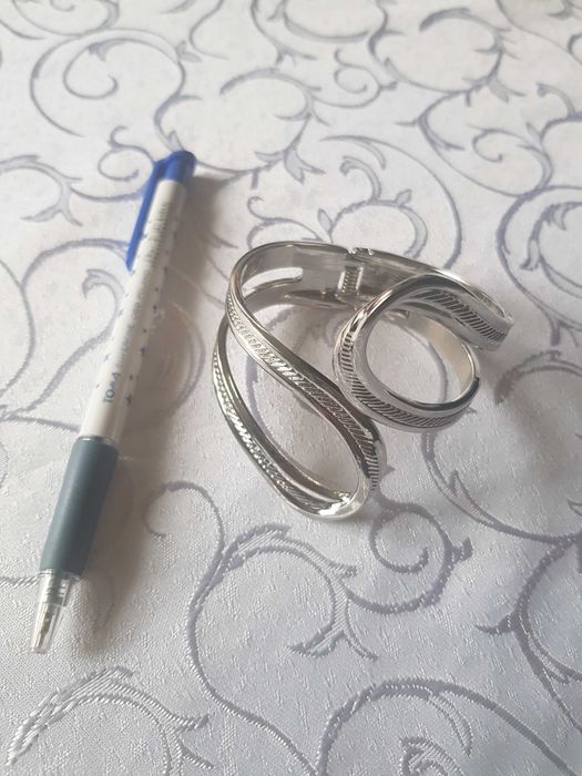 Srebrna bransoletka łezka