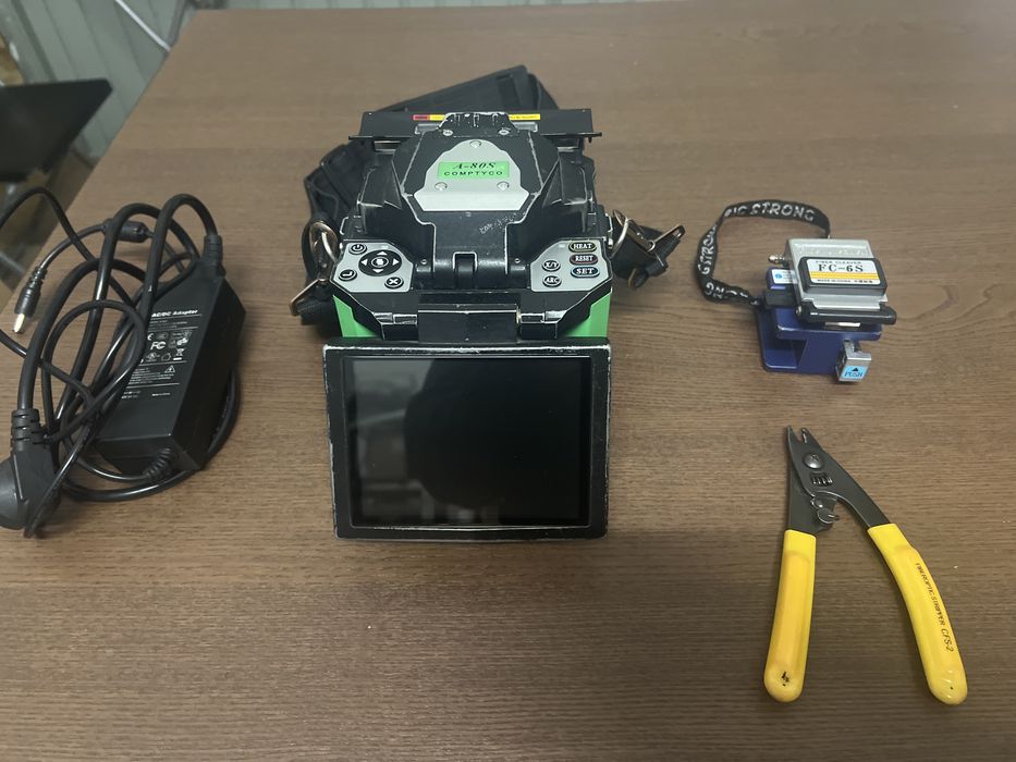 Maquina de fusão de fibra ótica