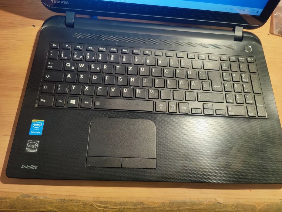 Ноутбук Toshiba C50t-b, touch. N3540, 4gb, ssd.