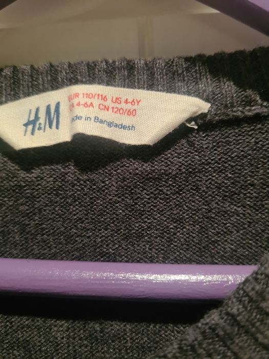 Sweterek chłopięcy,  rozm. 110-116