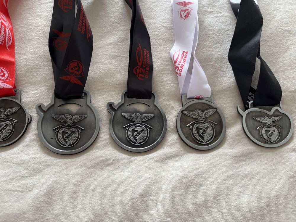 Conjunto 9 medalhas Corrida do Benfica António Leitão