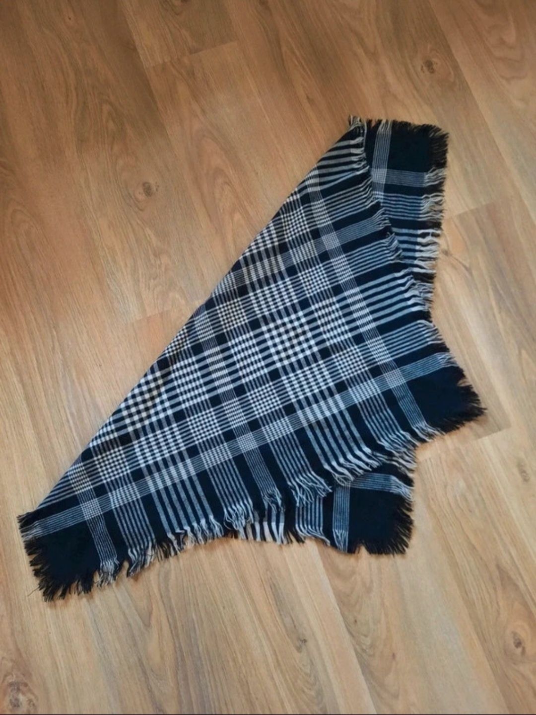 Czarno-biała apaszka unisex duża, H&M