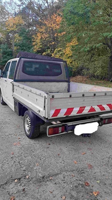 VW Volkswagen  Transporter T5 Doka  1,9 TDI 2006 6 OSÓB PLANDEKA
