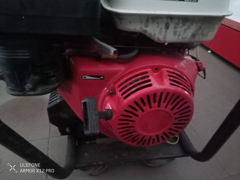 Vendo geradores usados