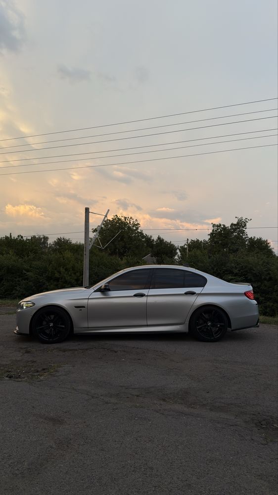 BMW F10 535i xDrive 400 сил