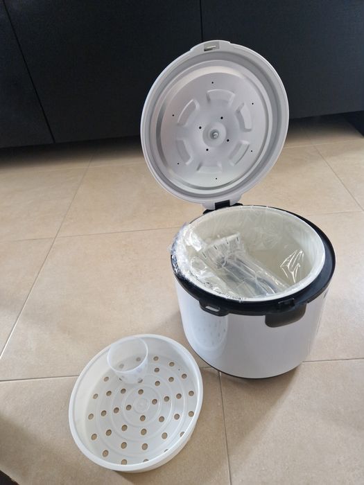 Panela elétrica de arroz 1,8L