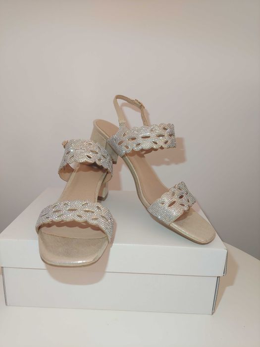 Sandały MENBUR r 40